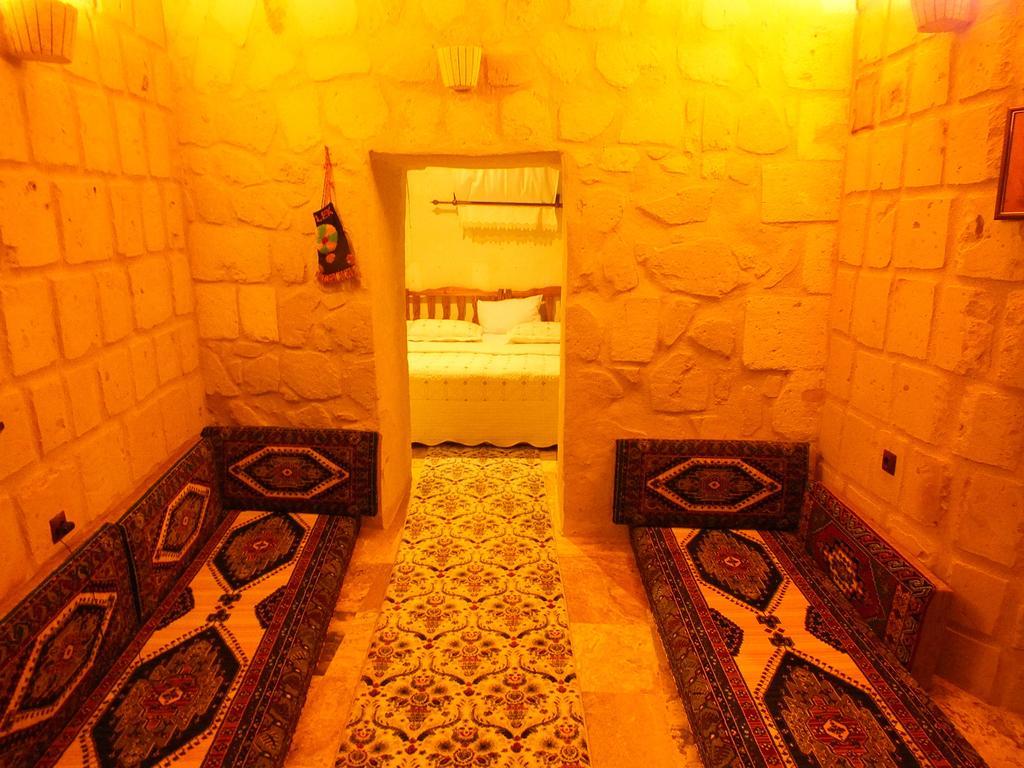 Dilek Tepesi Cave Hotel Ayvali Room photo